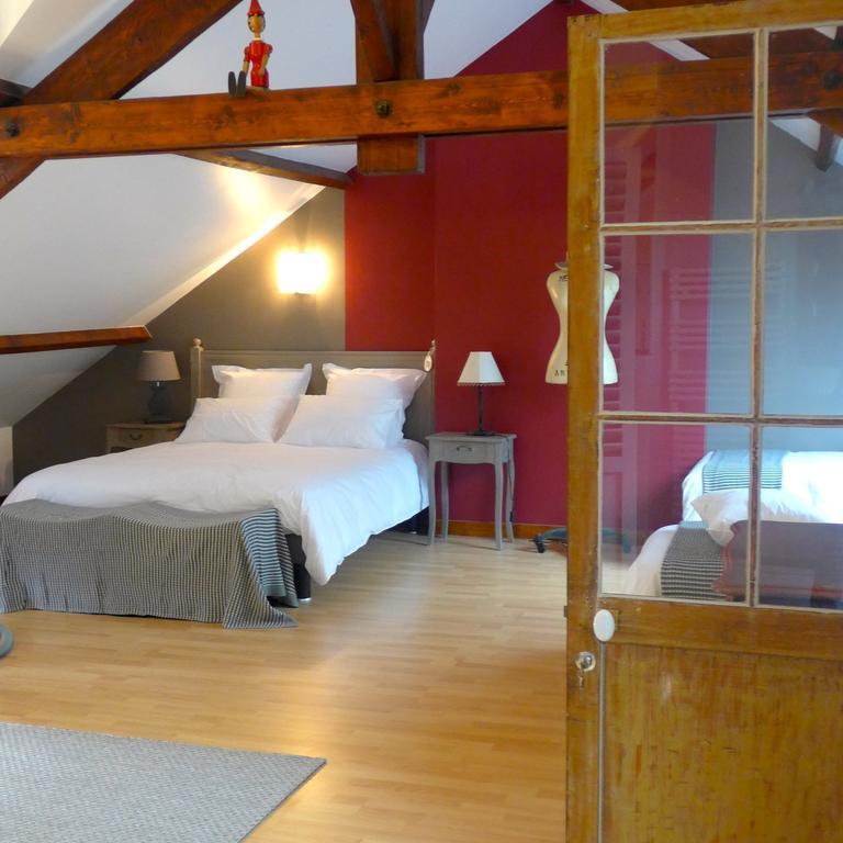 Villabona Orsay Room photo